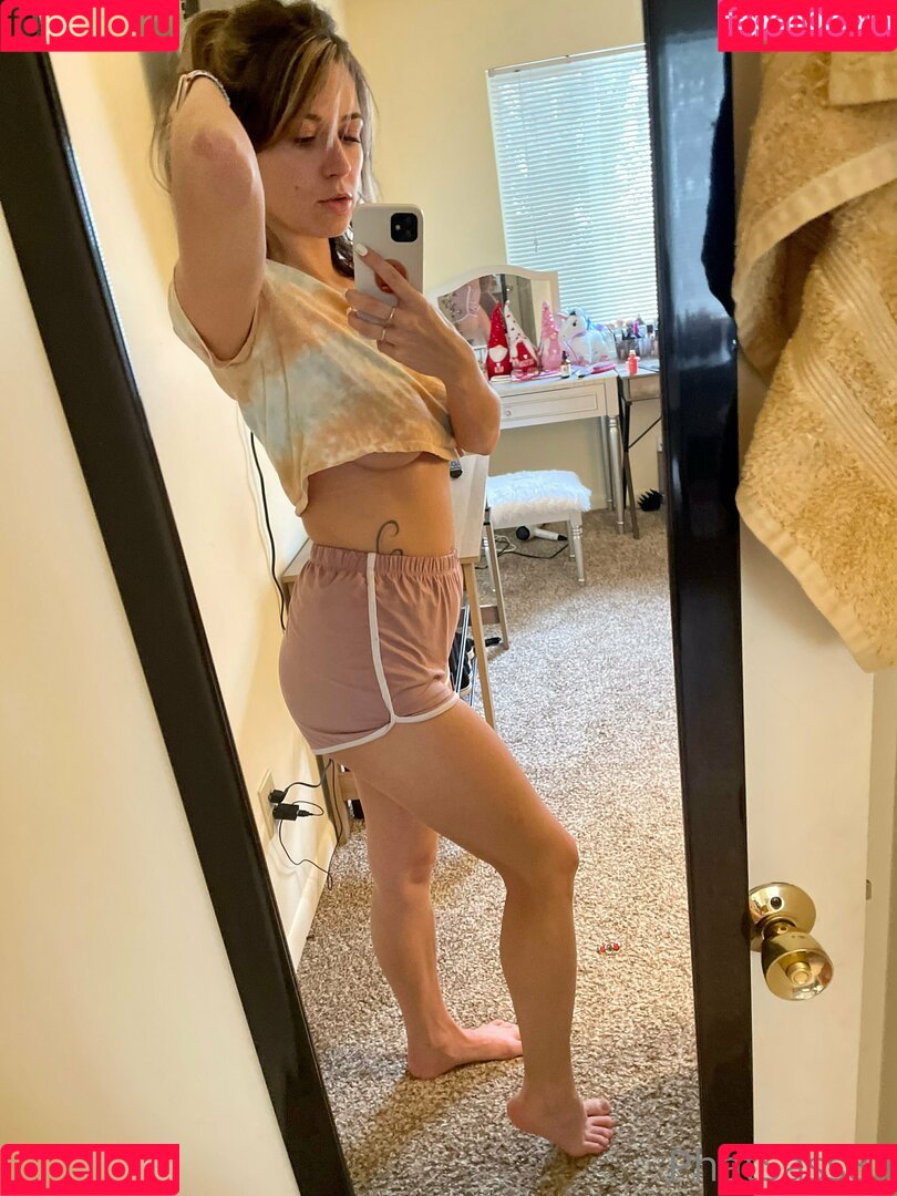 clever.belle5 Onlyfans Photo Gallery 