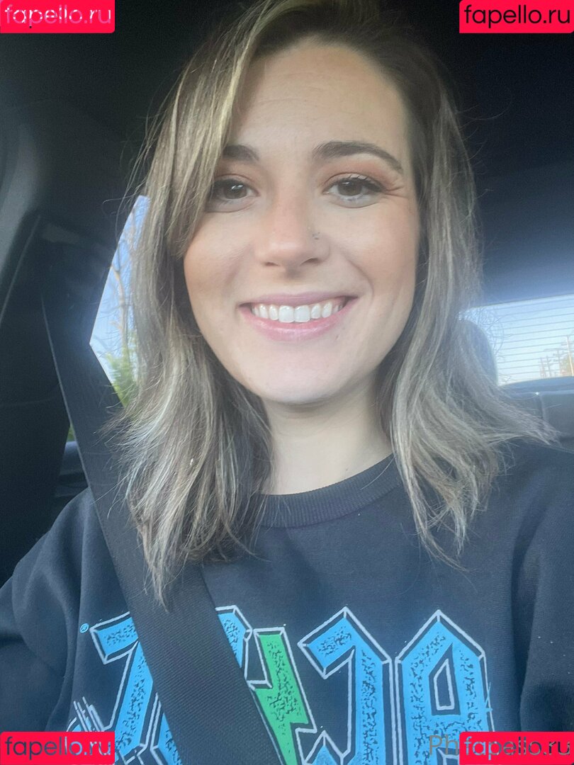 clever.belle5 Onlyfans Photo Gallery 