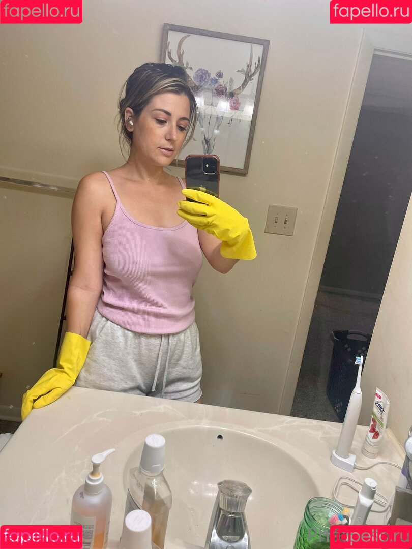 clever.belle5 Onlyfans Photo Gallery 