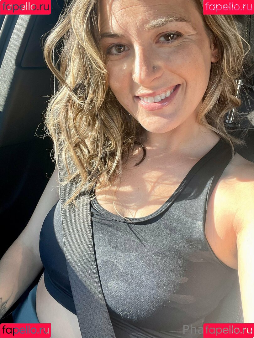 clever.belle5 Onlyfans Photo Gallery 