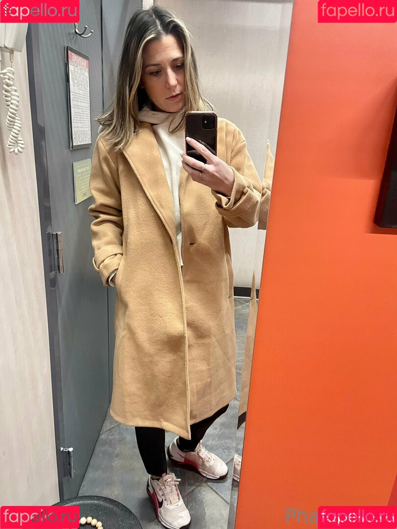 clever.belle5 Onlyfans Photo Gallery 