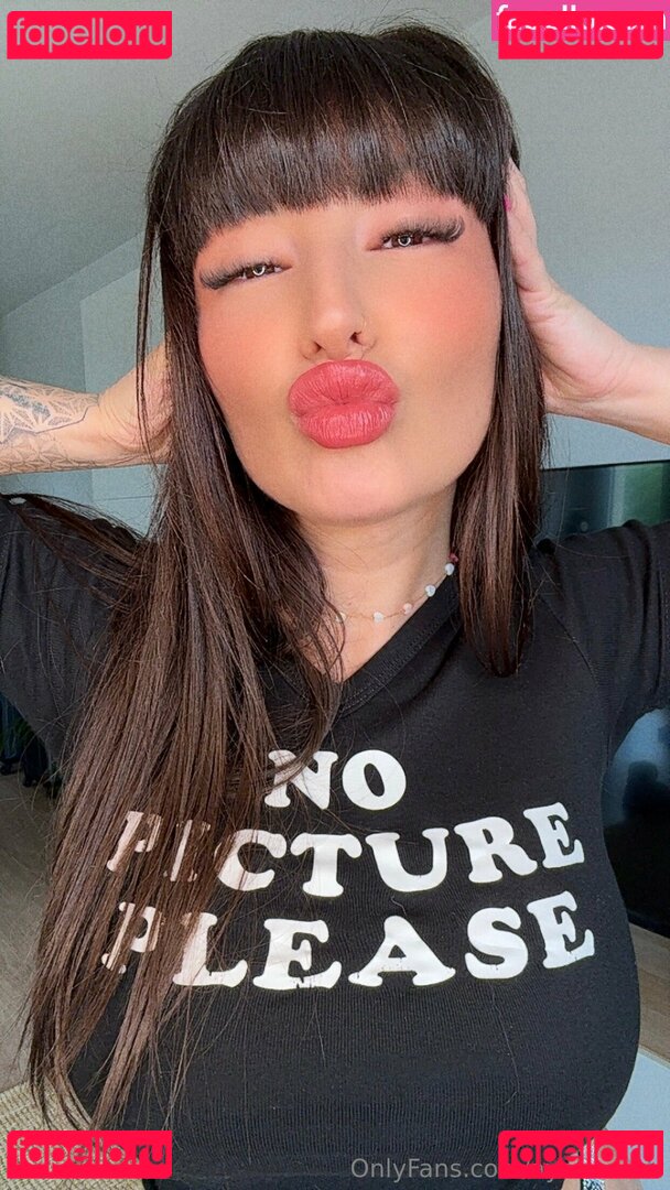 ayabenetti Nude Onlyfans Photo 29