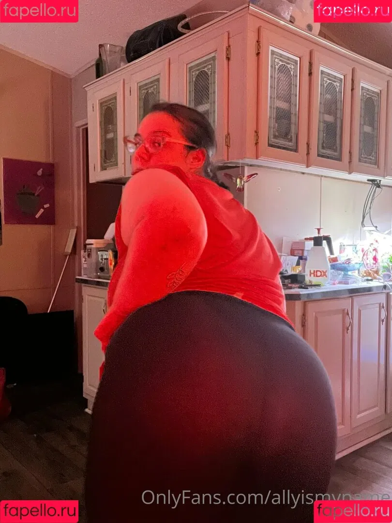 allyismyname Onlyfans Photo Gallery 