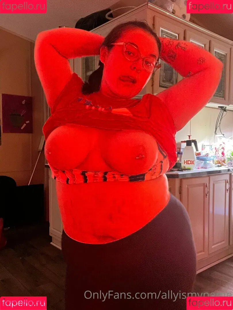 allyismyname Onlyfans Photo Gallery 
