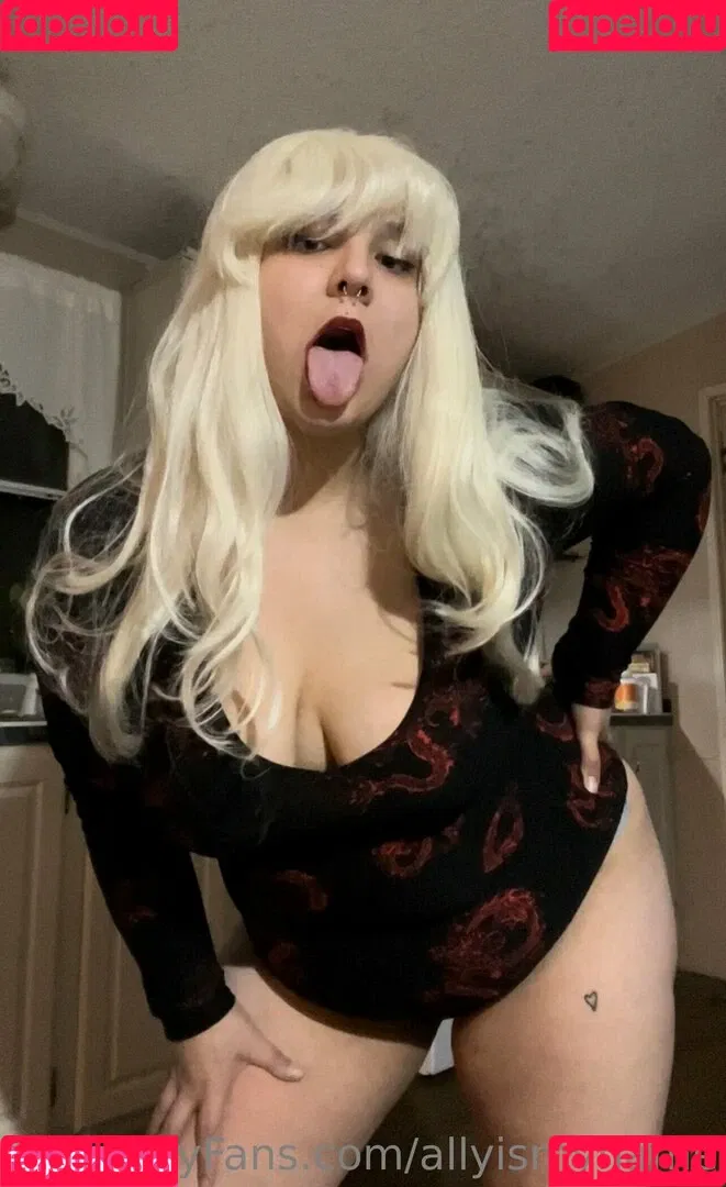 allyismyname Onlyfans Photo Gallery 