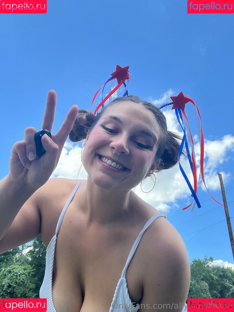 allyismyname Onlyfans Photo Gallery 