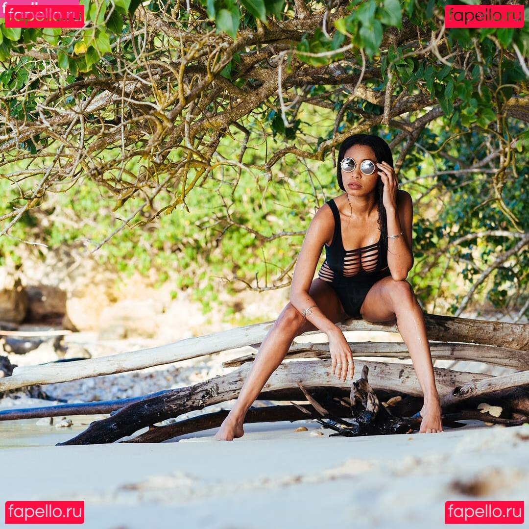 Xiea Hull Nude Onlyfans Photo 15