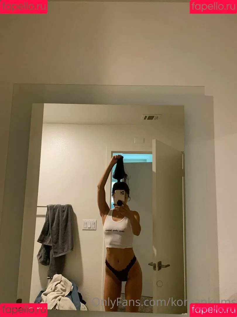 koreankums Onlyfans Photo Gallery 