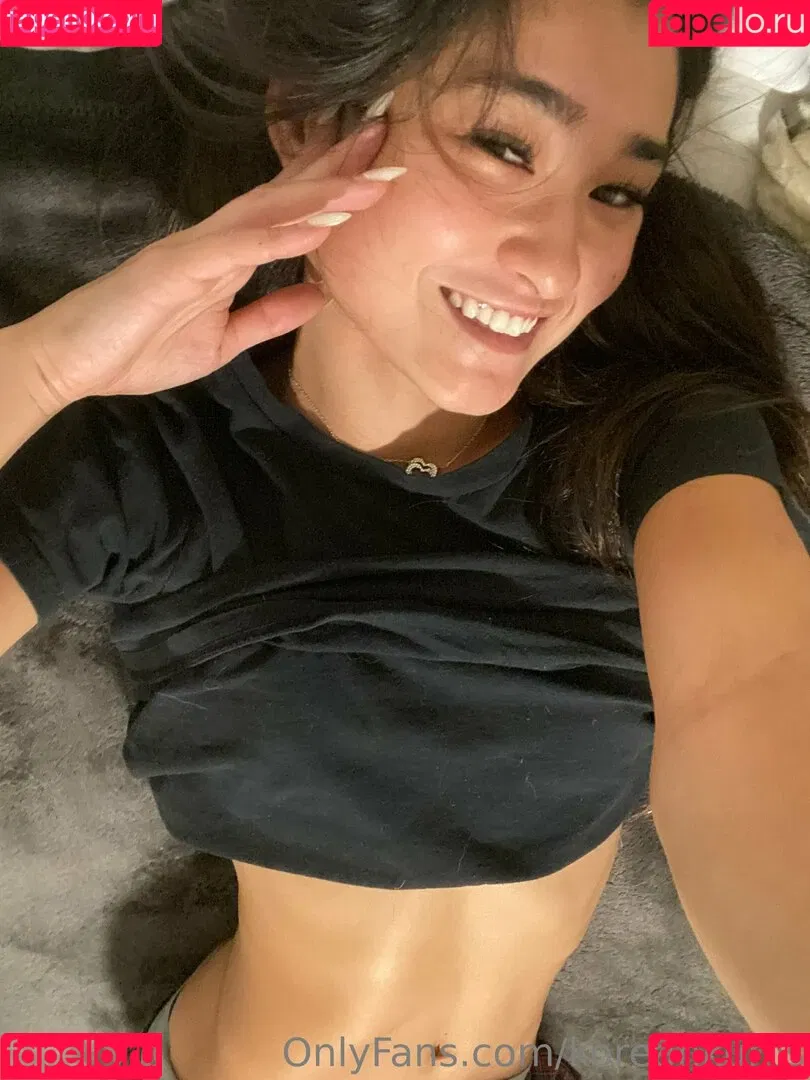 koreankums Onlyfans Photo Gallery 