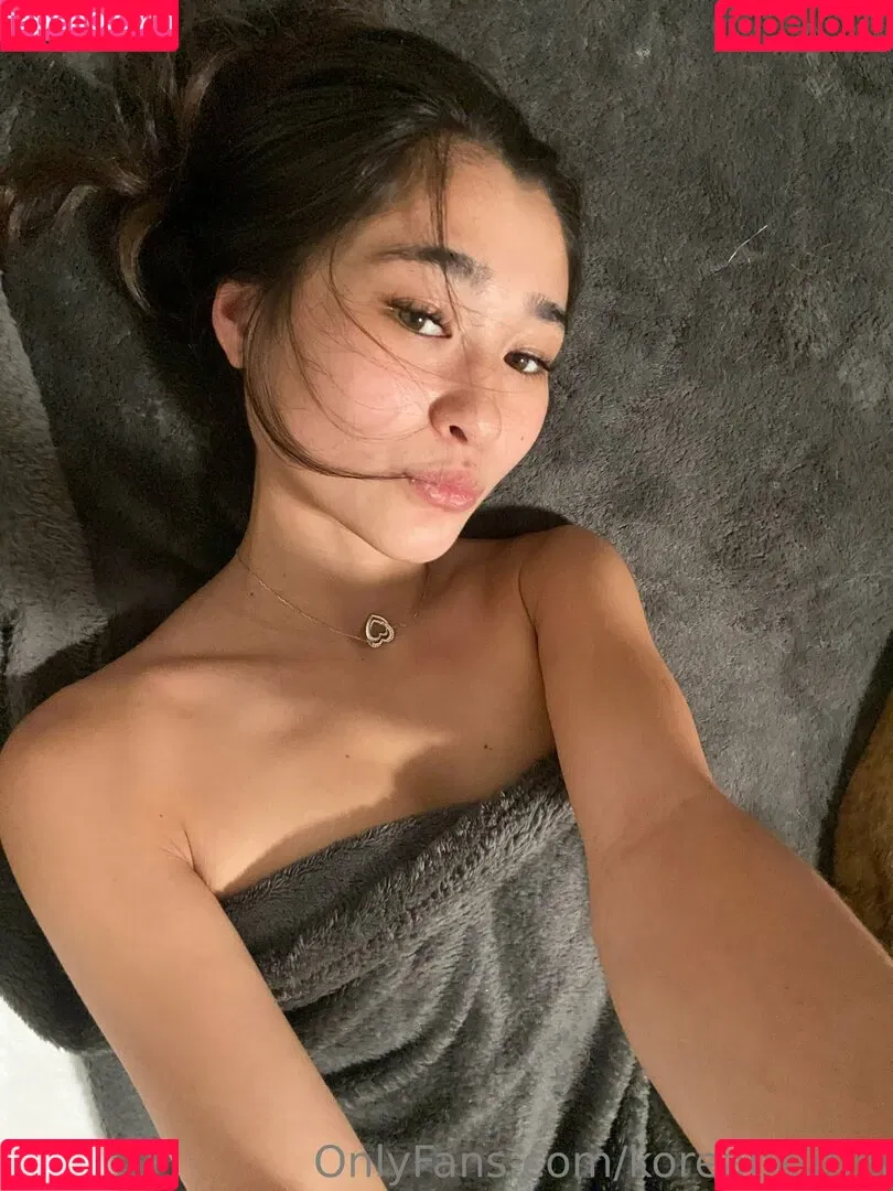 koreankums Onlyfans Photo Gallery 