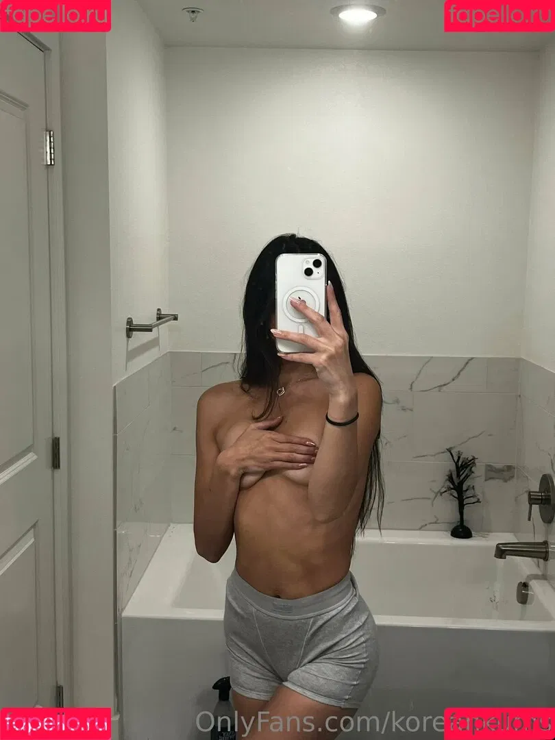 koreankums Onlyfans Photo Gallery 