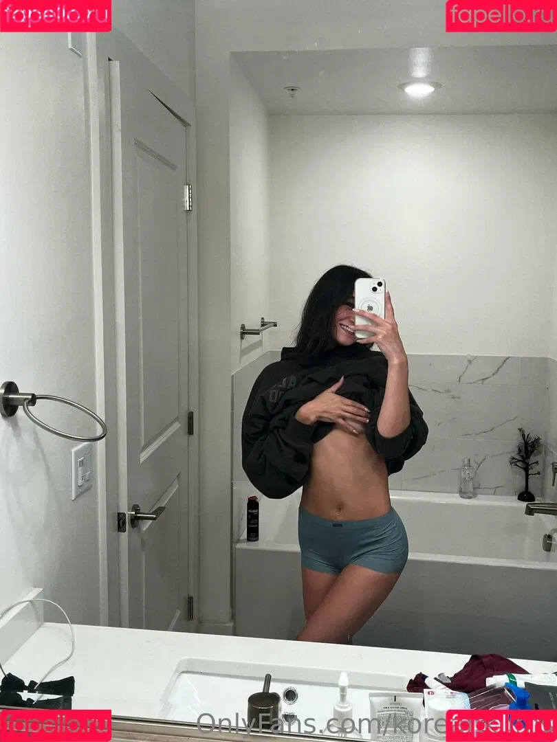 koreankums Onlyfans Photo Gallery 
