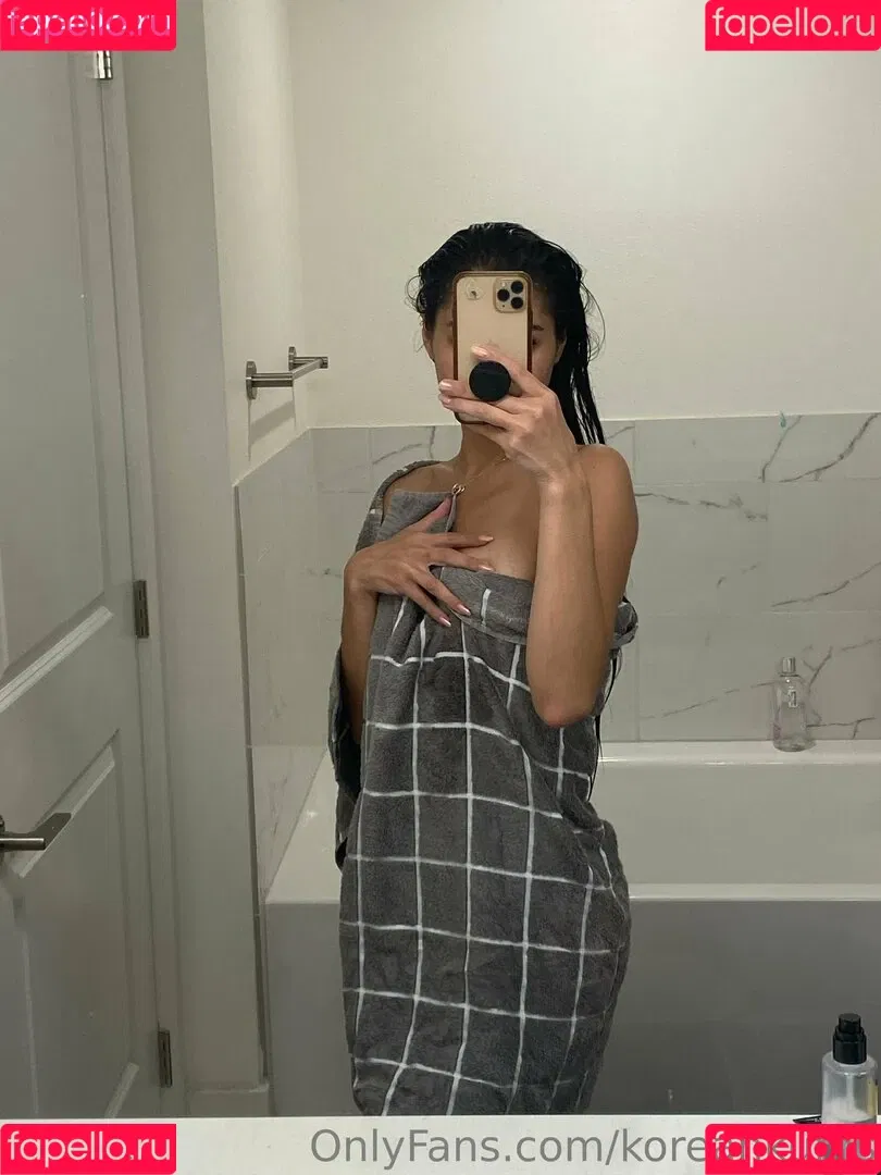 koreankums Onlyfans Photo Gallery 