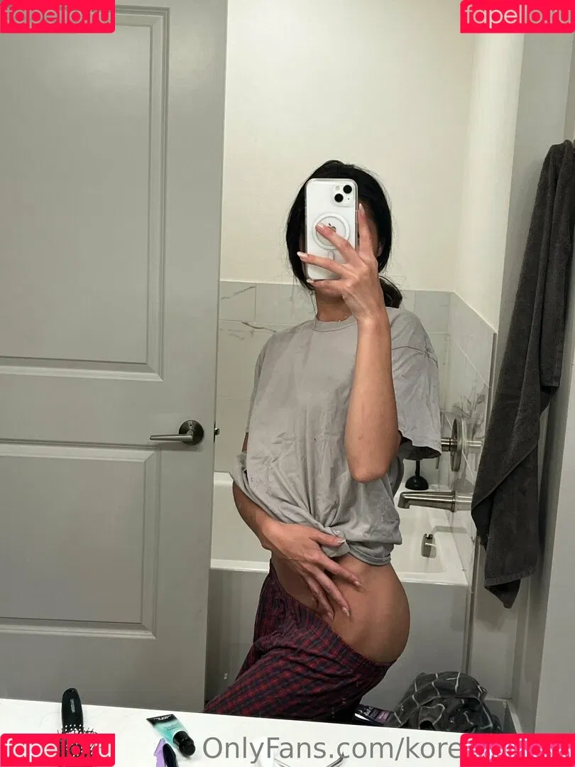 koreankums Onlyfans Photo Gallery 