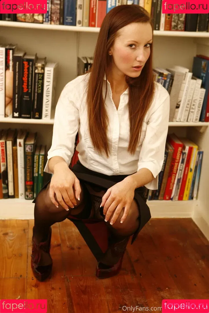 sophiasmithuk Onlyfans Photo Gallery 