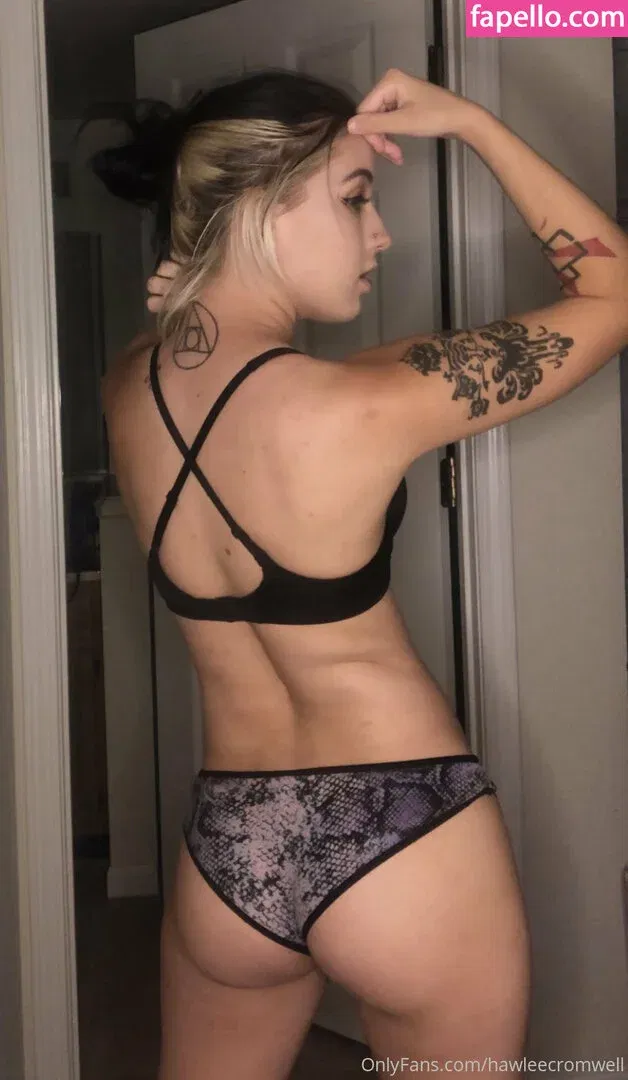 Hawlee Cromwell Onlyfans Photo Gallery 