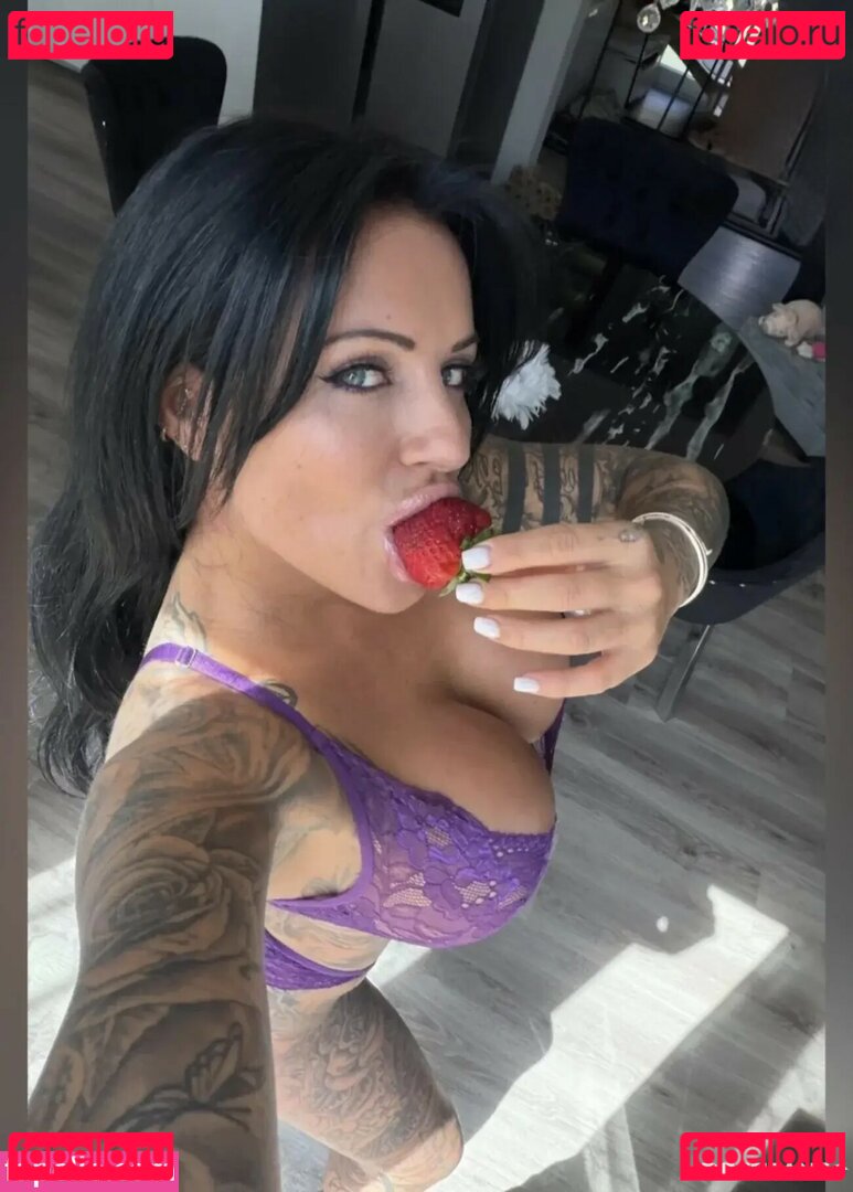 Julia Jasmin Nude Onlyfans Photo 11