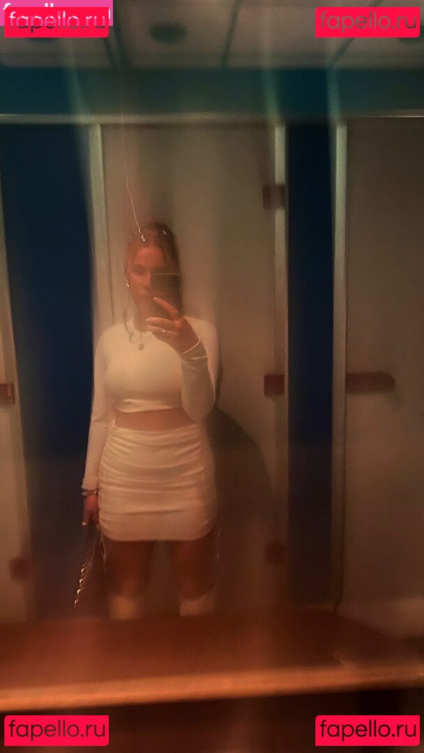 dumps Nude Onlyfans Photo 17