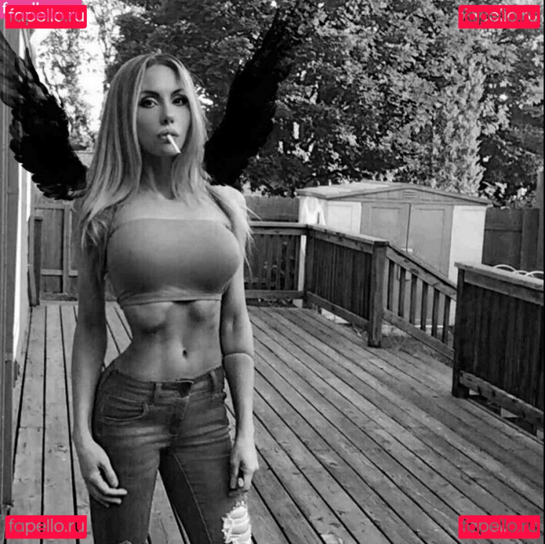 Chloe Cluchey Nude Onlyfans Photo 10