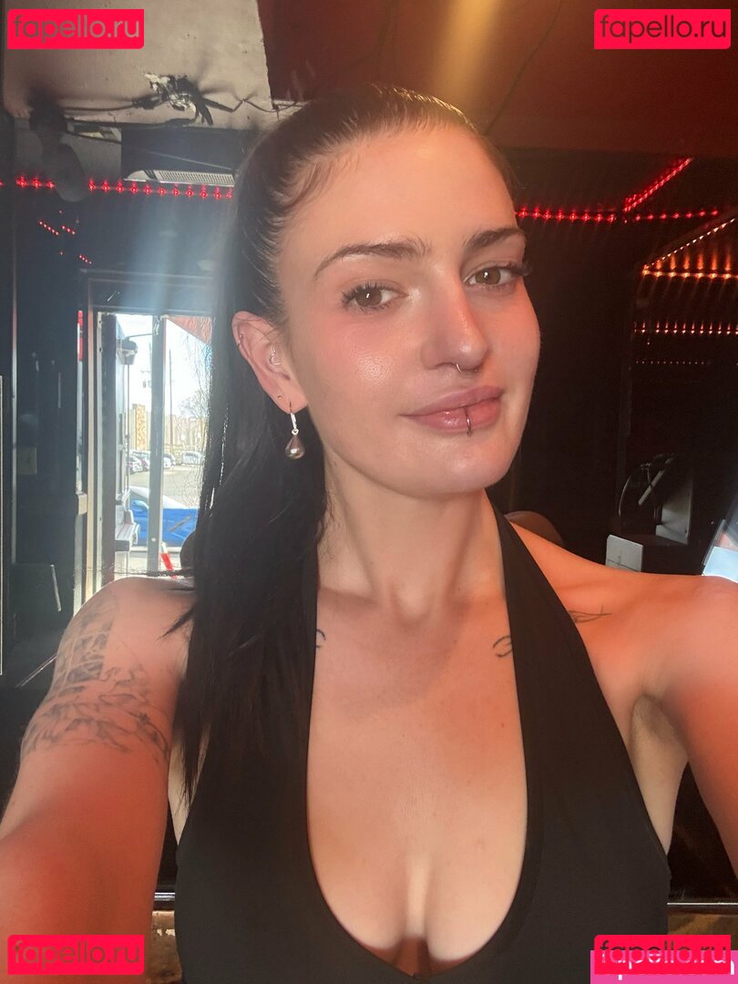 Emberspleasures Nude Onlyfans Photo 6