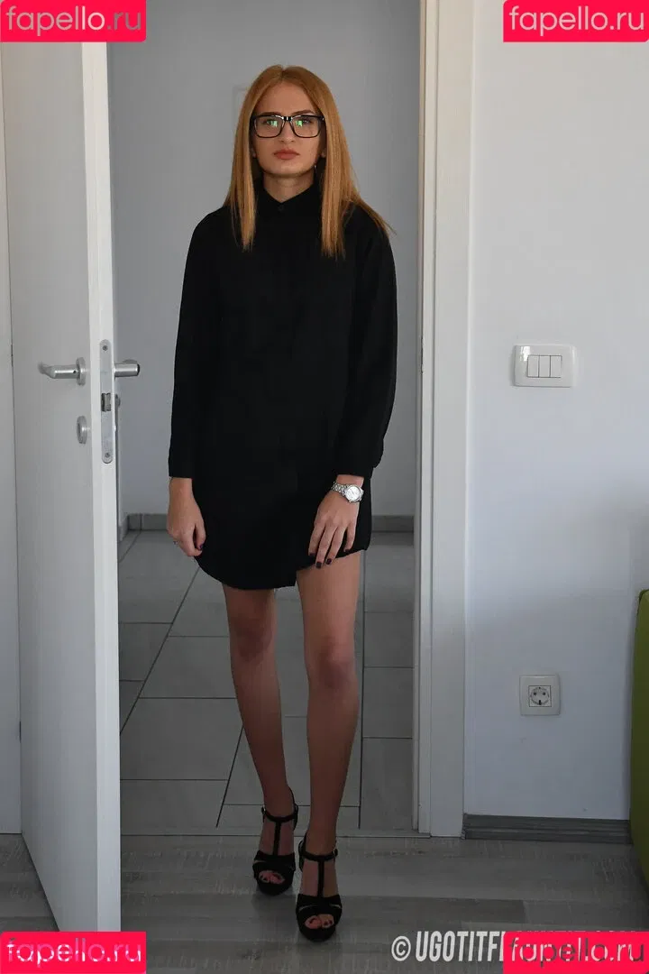 Ugotitflauntit Onlyfans Photo Gallery 