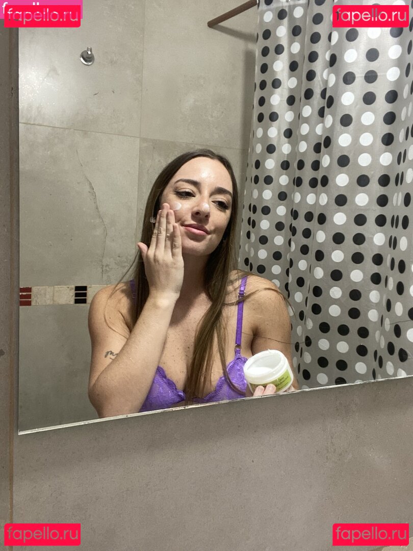 Sara Core Nude Onlyfans Photo 14
