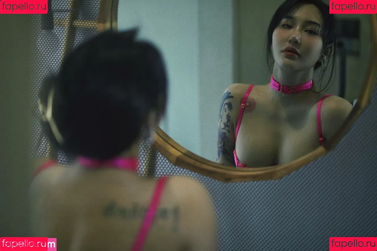Hitomi Songyuxin Onlyfans Photo Gallery 
