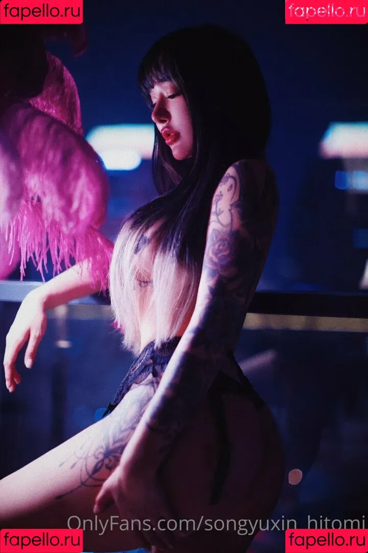 Hitomi Songyuxin Onlyfans Photo Gallery 