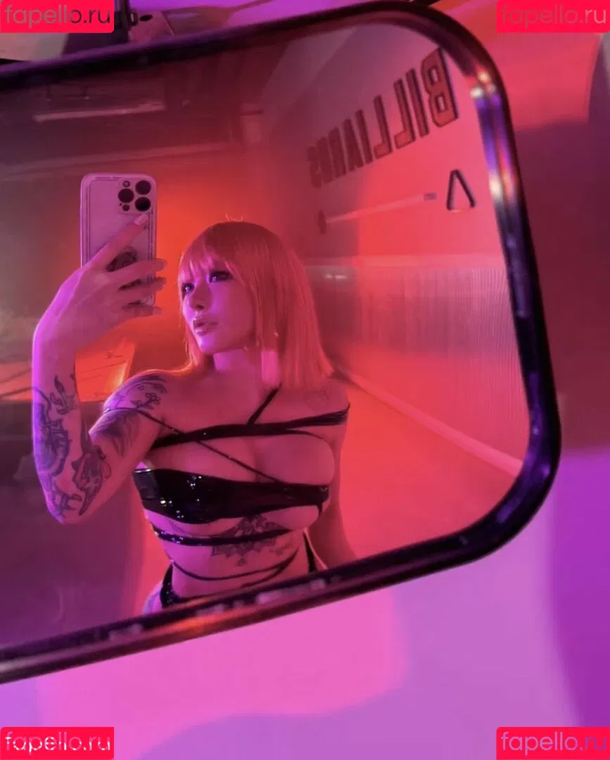 Hitomi Songyuxin Onlyfans Photo Gallery 