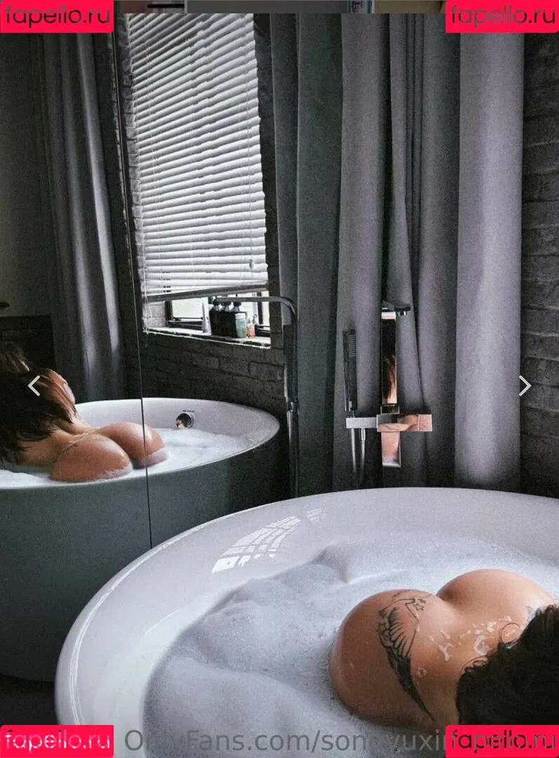 Hitomi Songyuxin Onlyfans Photo Gallery 