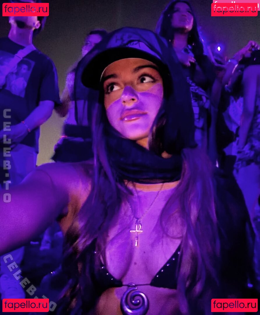 Juliah Molinari Nude Onlyfans Photo 7