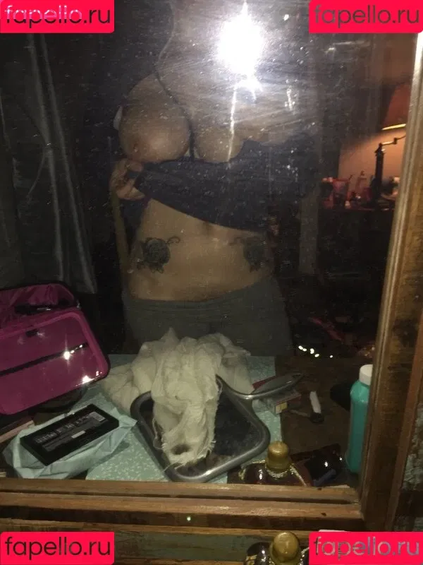 Soyacide Onlyfans Photo Gallery 