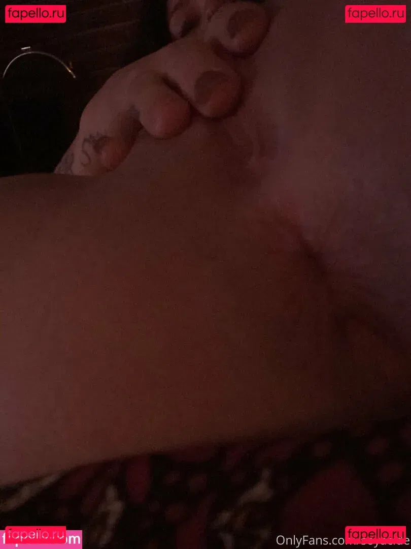 Soyacide Onlyfans Photo Gallery 