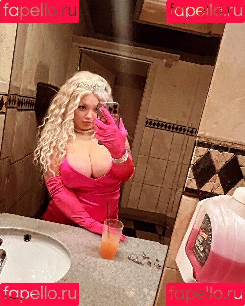 Soyacide Onlyfans Photo Gallery 