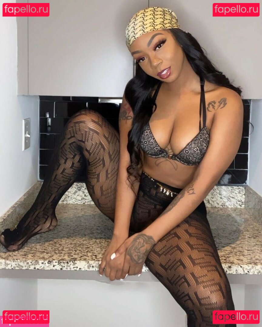 bighomietyni Nude Onlyfans Photo 8