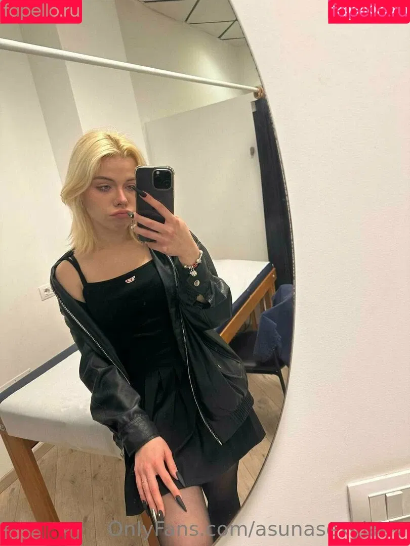 littlesabrina Onlyfans Photo Gallery 