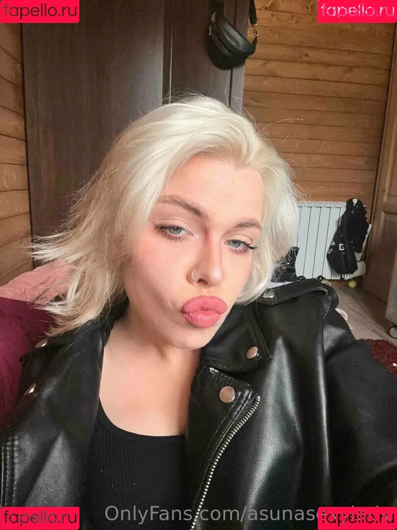 littlesabrina Onlyfans Photo Gallery 