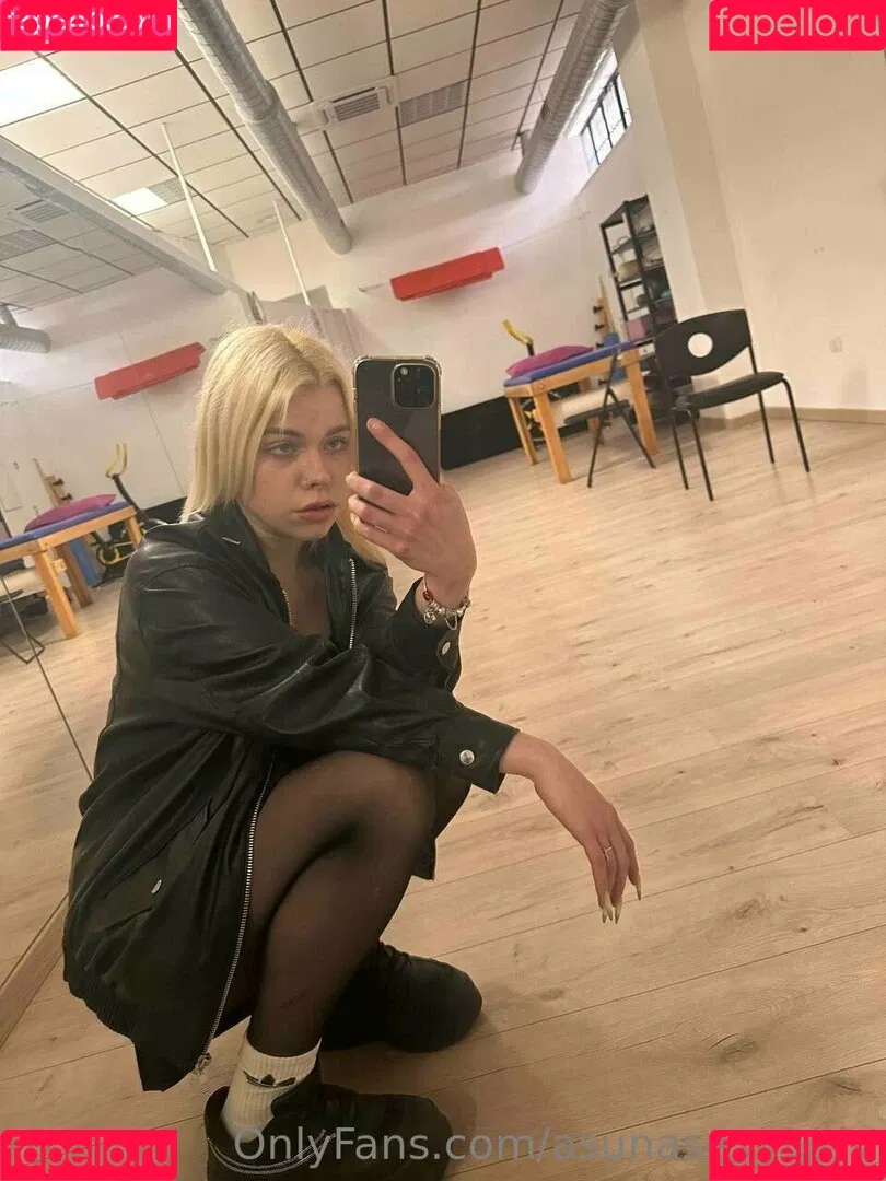 littlesabrina Onlyfans Photo Gallery 