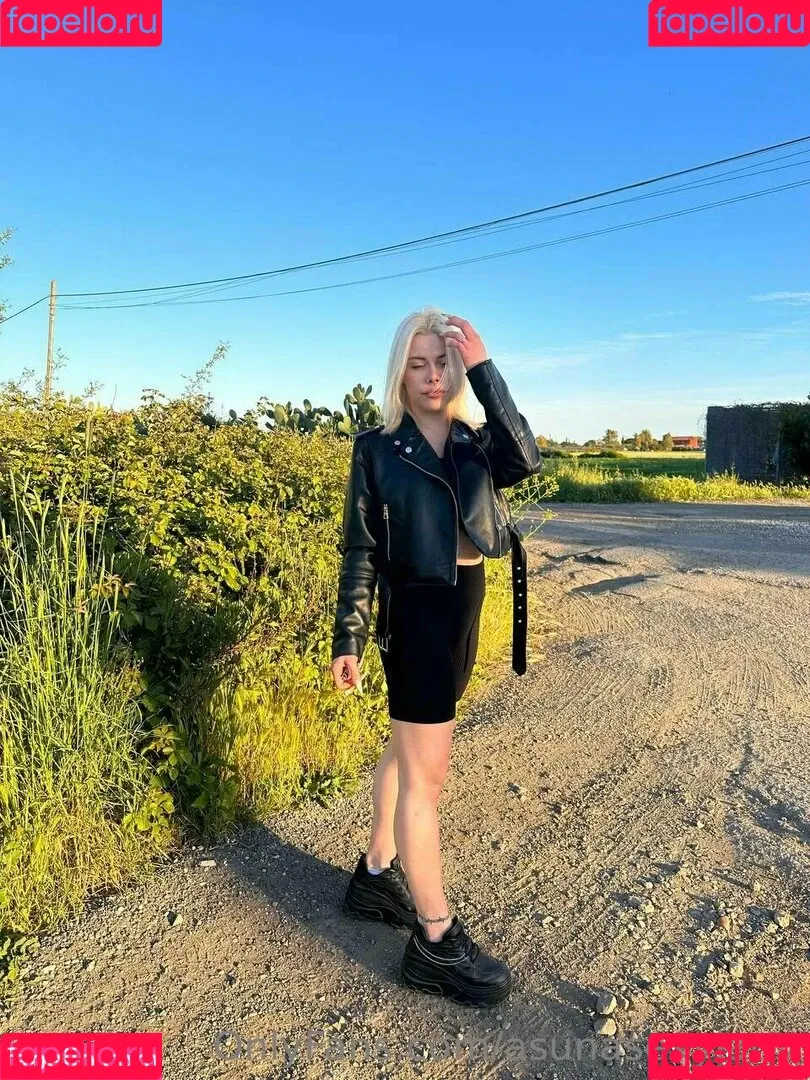 littlesabrina Onlyfans Photo Gallery 