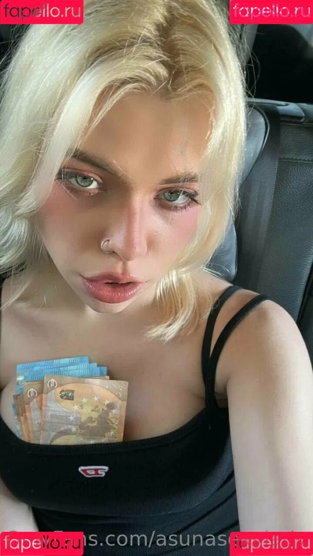 littlesabrina Onlyfans Photo Gallery 