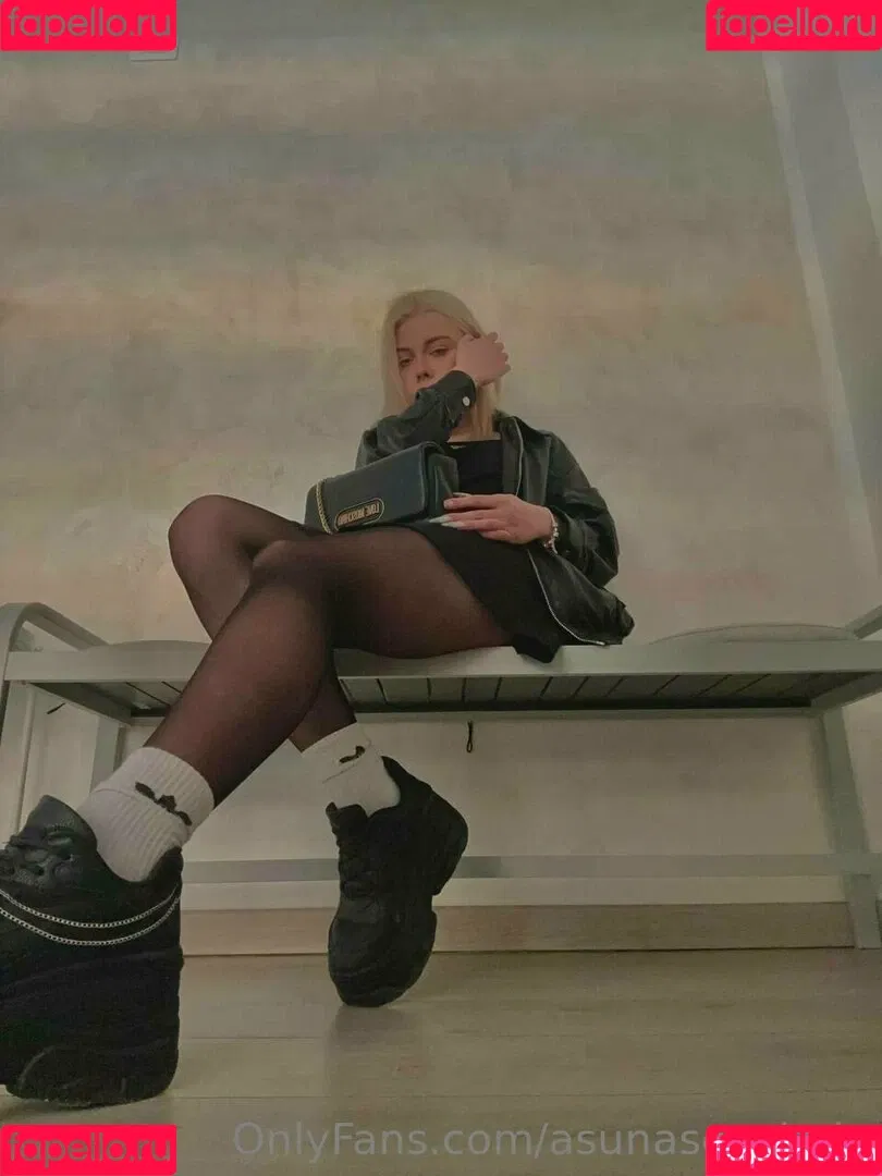 littlesabrina Onlyfans Photo Gallery 