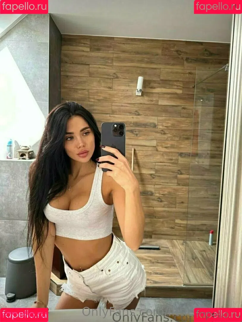 littlesabrina Onlyfans Photo Gallery 