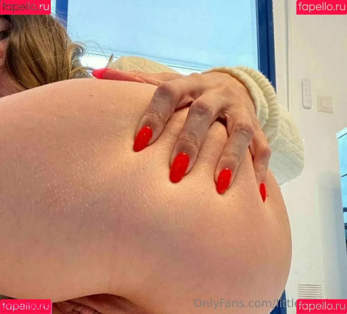 littlesabrina Onlyfans Photo Gallery 