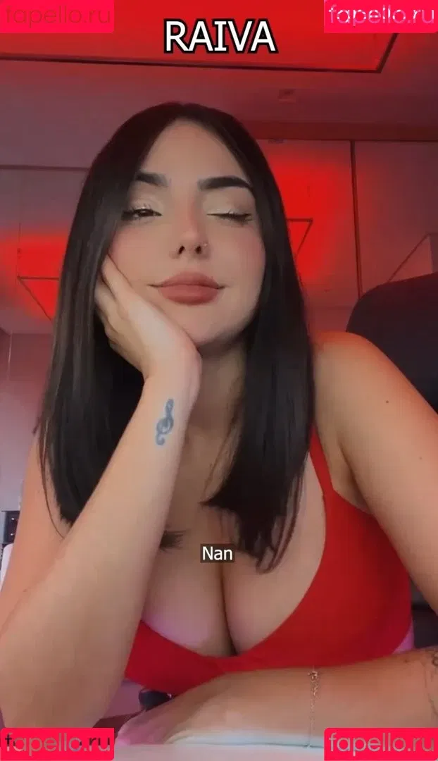 Nyvi Estephan Onlyfans Photo Gallery 