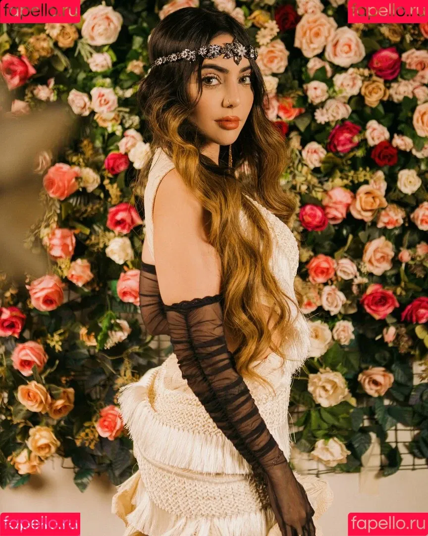 Nyvi Estephan Onlyfans Photo Gallery 