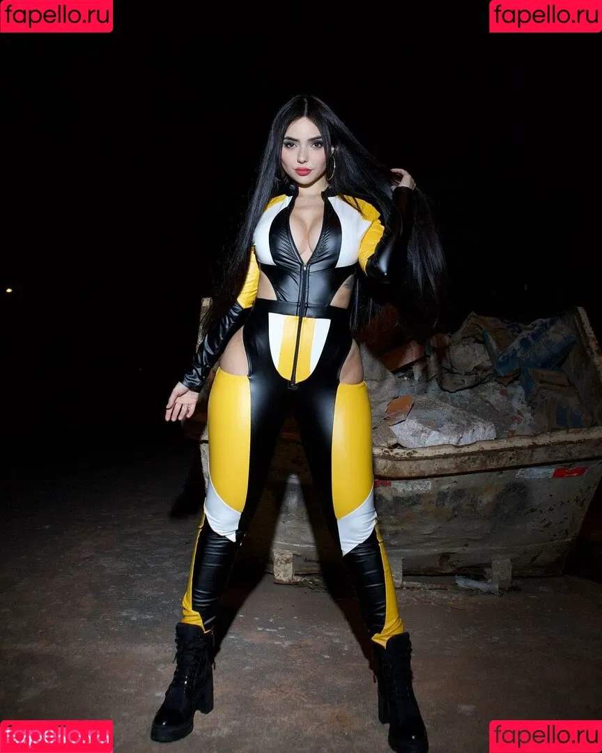 Nyvi Estephan Onlyfans Photo Gallery 