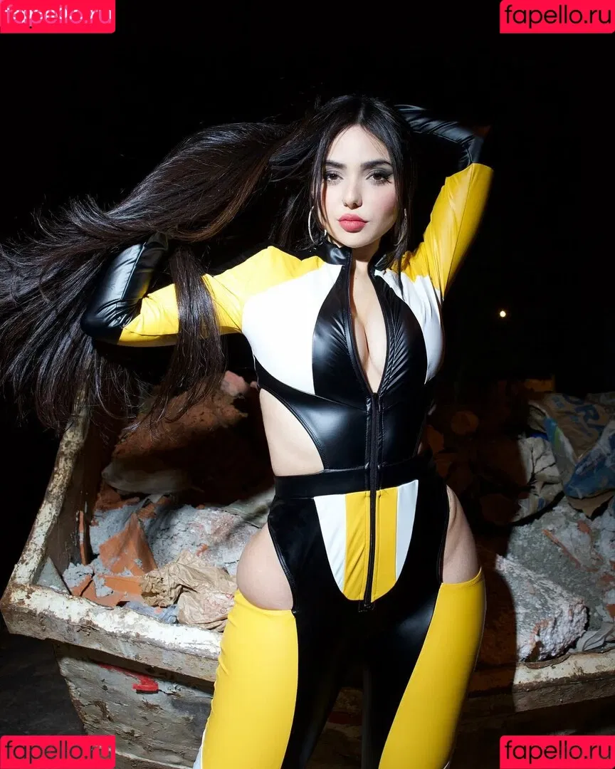 Nyvi Estephan Onlyfans Photo Gallery 