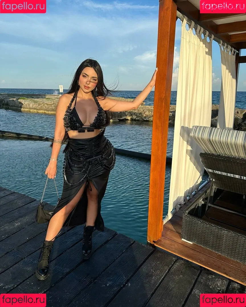 Nyvi Estephan Onlyfans Photo Gallery 