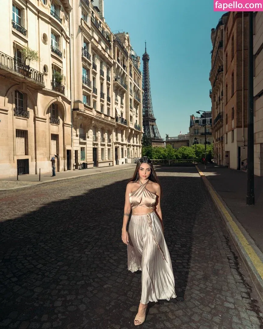 Nyvi Estephan Onlyfans Photo Gallery 