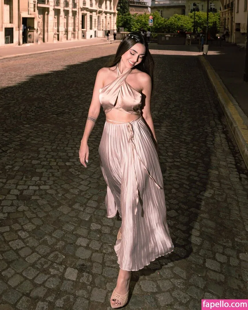 Nyvi Estephan Onlyfans Photo Gallery 